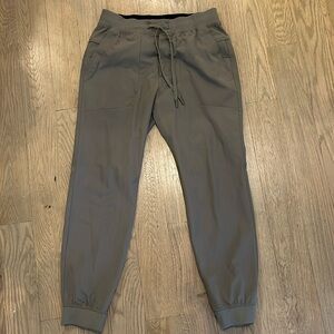 Lululemon Men’s ABC Jogger - size L (olive green)
